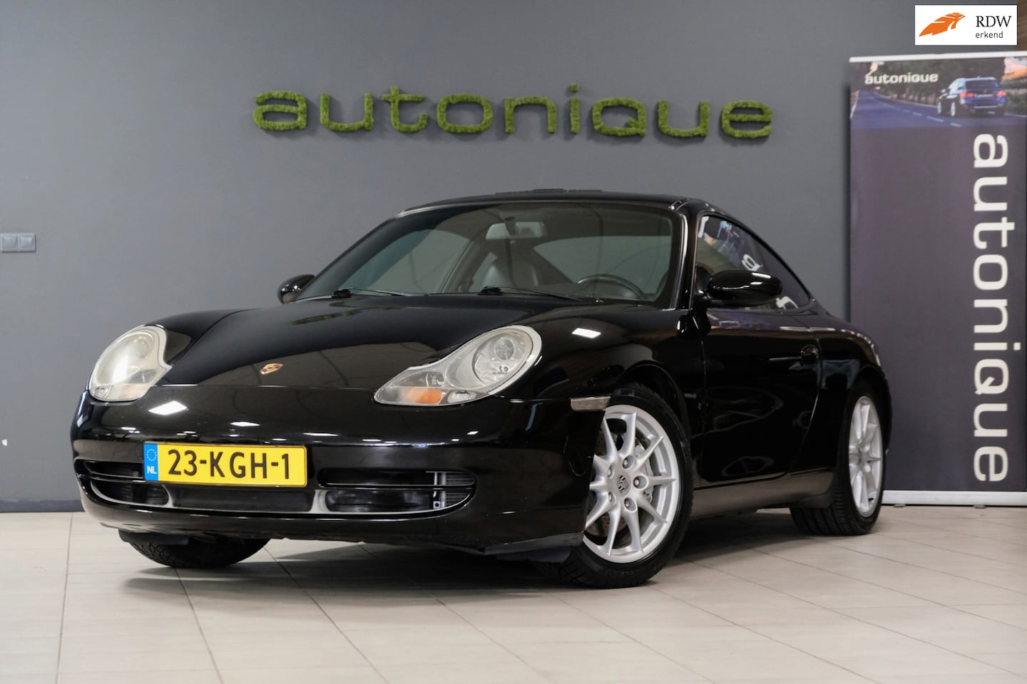 Porsche 911 - 3.4 Coupé Carrera 4 handbak 996 - AutoWereld.nl