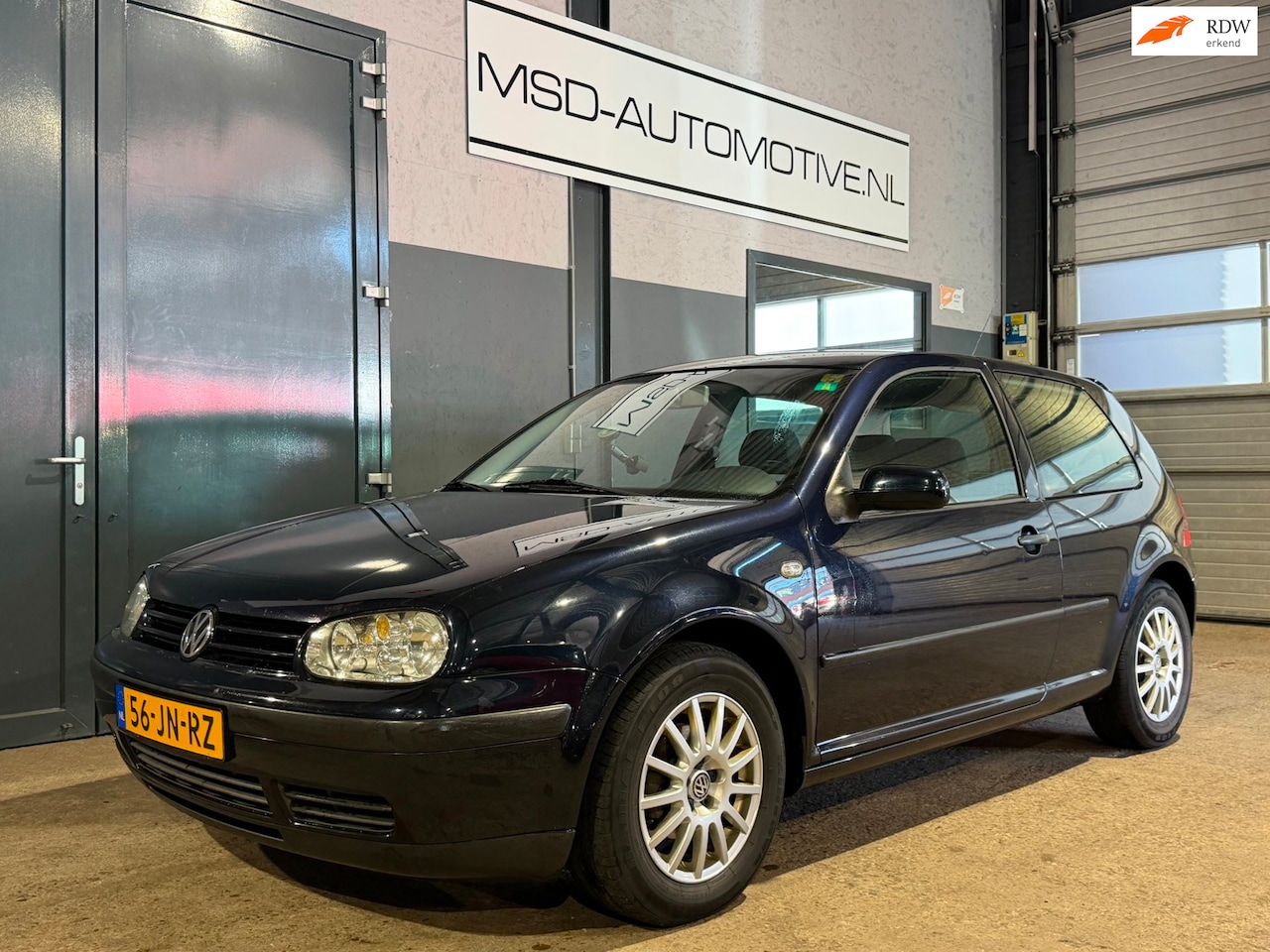 Volkswagen Golf - 1.6-16V Sportline APK 04/2027|Distributie vervangen!|Airco ! - AutoWereld.nl