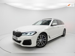 BMW 5-serie - 530e M SPORT PANO LASER HUD H&K SFEERVERL