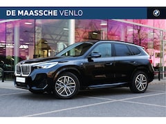 BMW X1 - xDrive25e M Sport Automaat / Trekhaak / Sportstoelen / M Adaptief onderstel / Achteruitrij