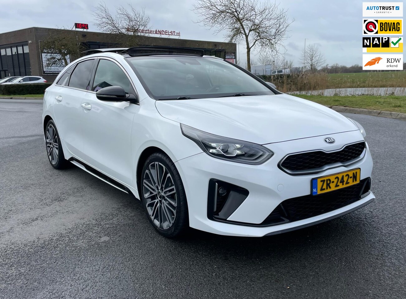 Kia Pro cee'd - 1.4 T-GDI GT-PlusLine, Aut, Acc, Schuifdak, Stoel-/stuurverw, Cam, Led, Keyless, Geen impo - AutoWereld.nl