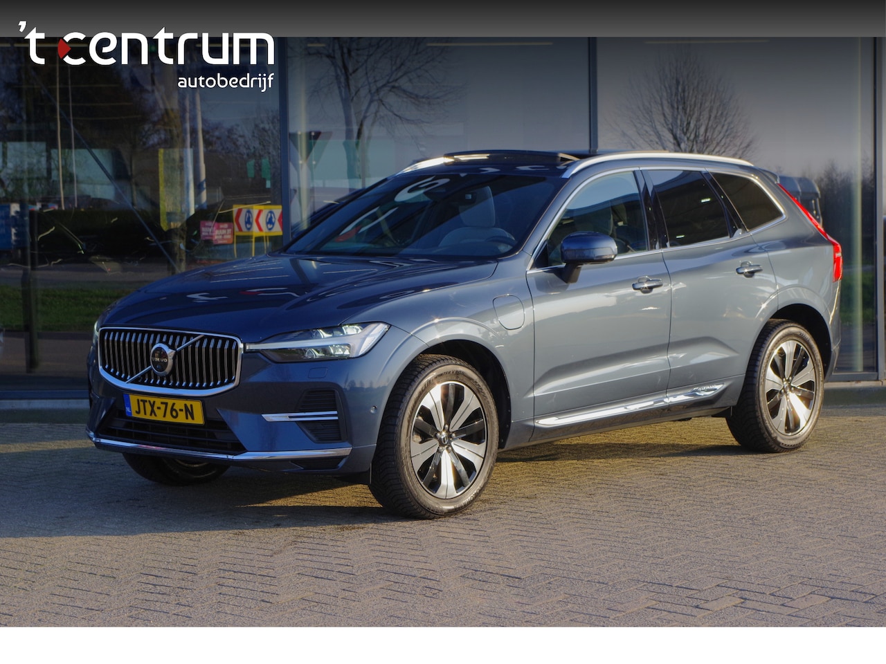 Volvo XC60 - 2.0 T8 Plug-in Hybrid 456 PK AWD Ultimate Bright, Long Range, Panoramadak, Wol Interieur, - AutoWereld.nl