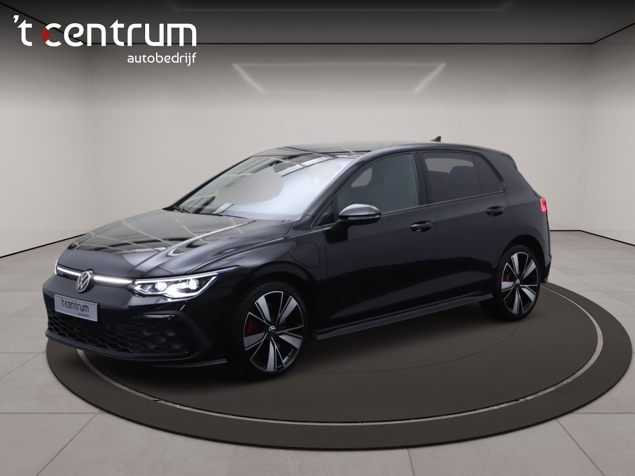 Volkswagen Golf - 1.4 eHybrid GTE 1.4 eHybrid GTE 245 PK, Leder, Memory, Mistlampen, Stoelkoeling + Verwarming - AutoWereld.nl