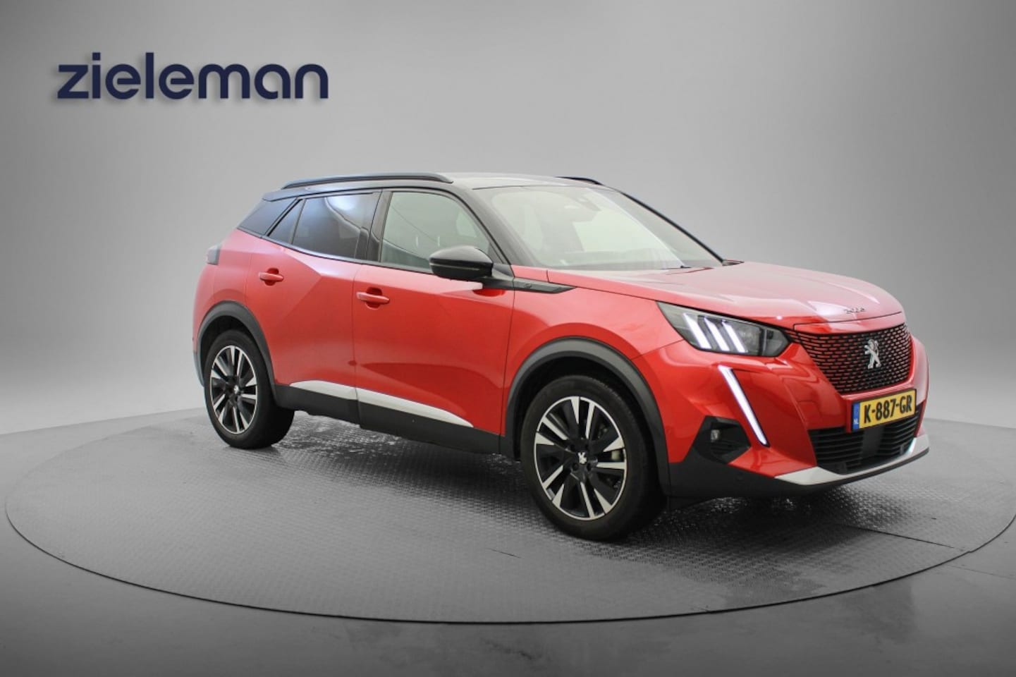 Peugeot e-2008 - GT 50 kWh - Digitaal Cockpit, Carplay, Navi, Cruise, Camera, Leer, Stoelverw. SOH 88,4% - AutoWereld.nl