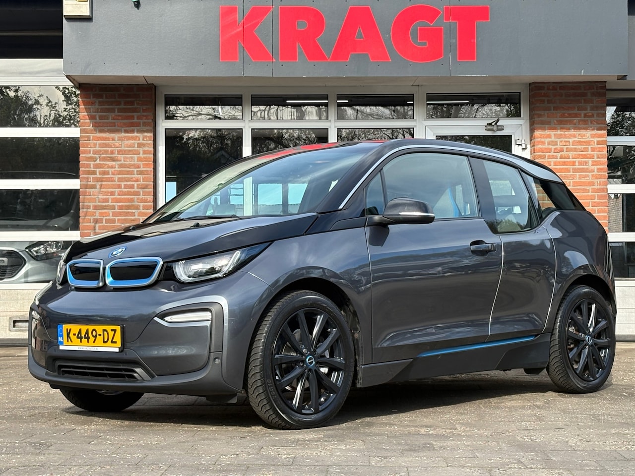 BMW i3 - Basis 120Ah 42 kWh - SOH 93% - LED - zomer / winterset - AutoWereld.nl