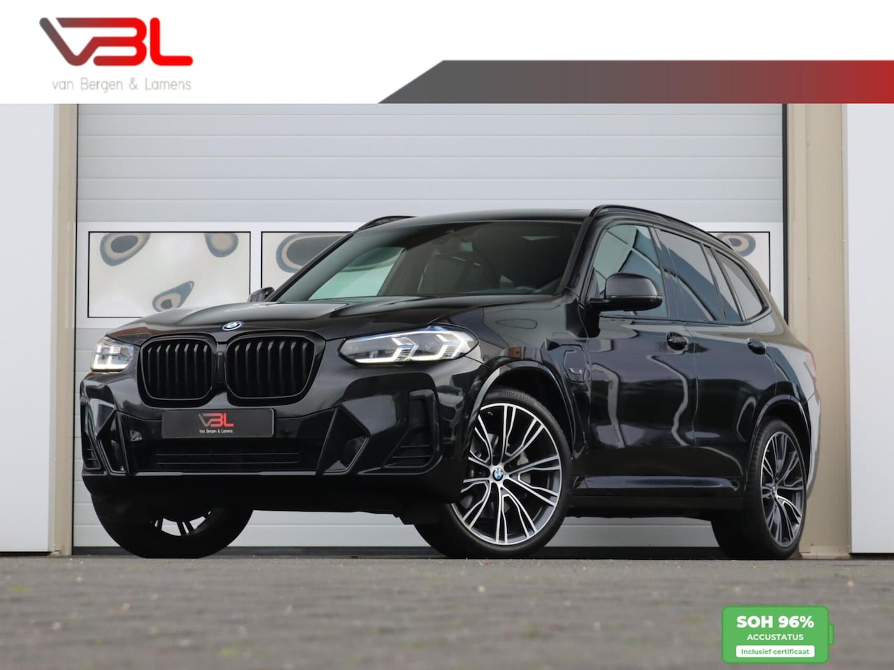 BMW X3 - xDrive30e High Executive M-sport | Panoramdak | SOH 96% - AutoWereld.nl