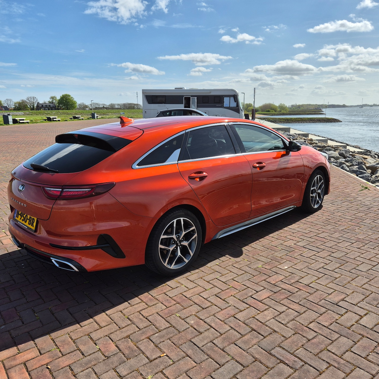 Kia ProCeed - 1.0 T-GDi GT-PlusLine - AutoWereld.nl