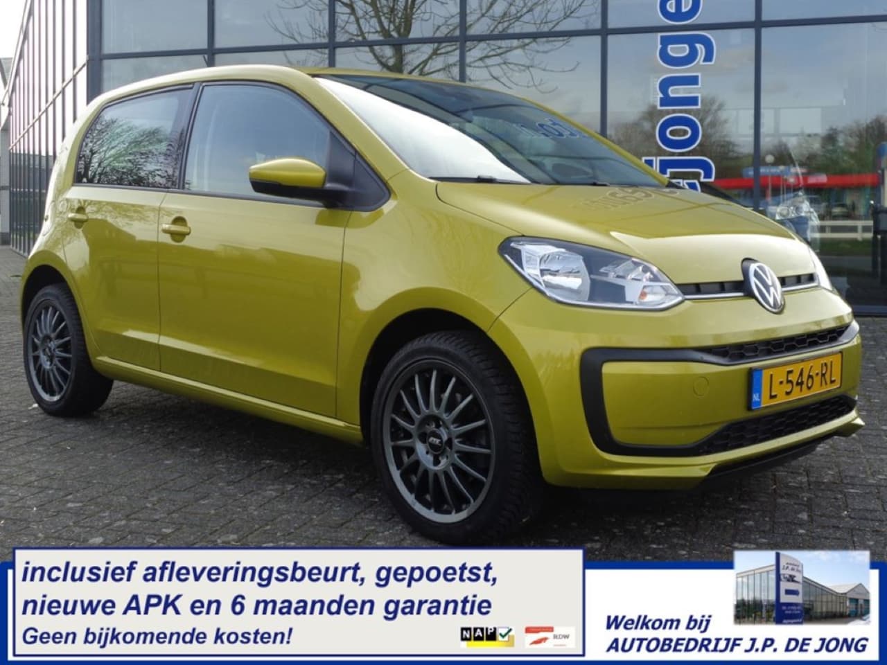 Volkswagen Up! - 1.0 5 drs Achteruitrijcamera Navi LM velgen Airco Nieuwstaat NL auto Zuinig! - AutoWereld.nl