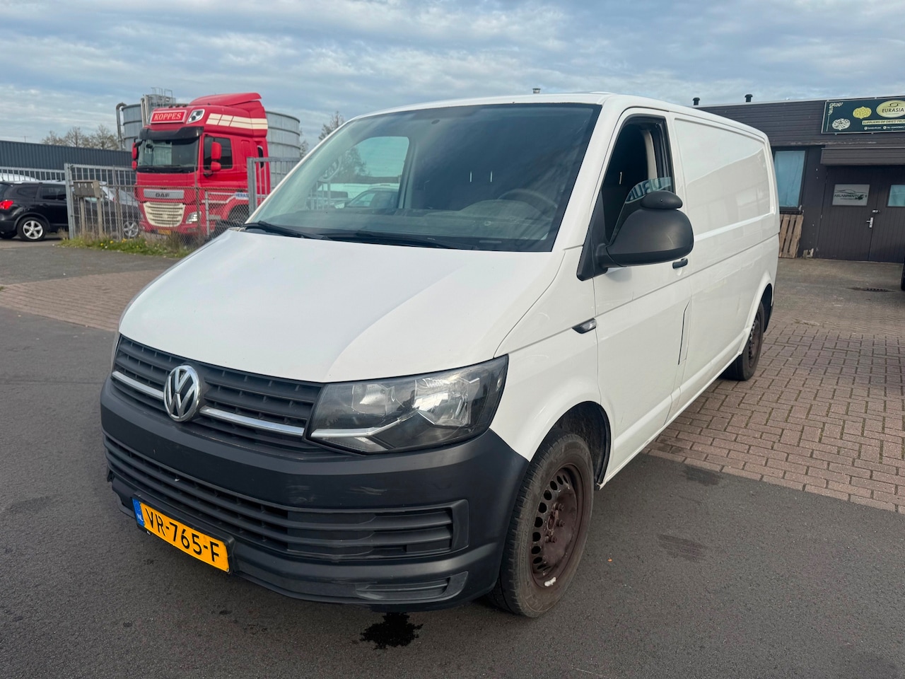 Volkswagen Transporter - 2.0 TDI L2H1 2.0 TDI L2H1 - AutoWereld.nl