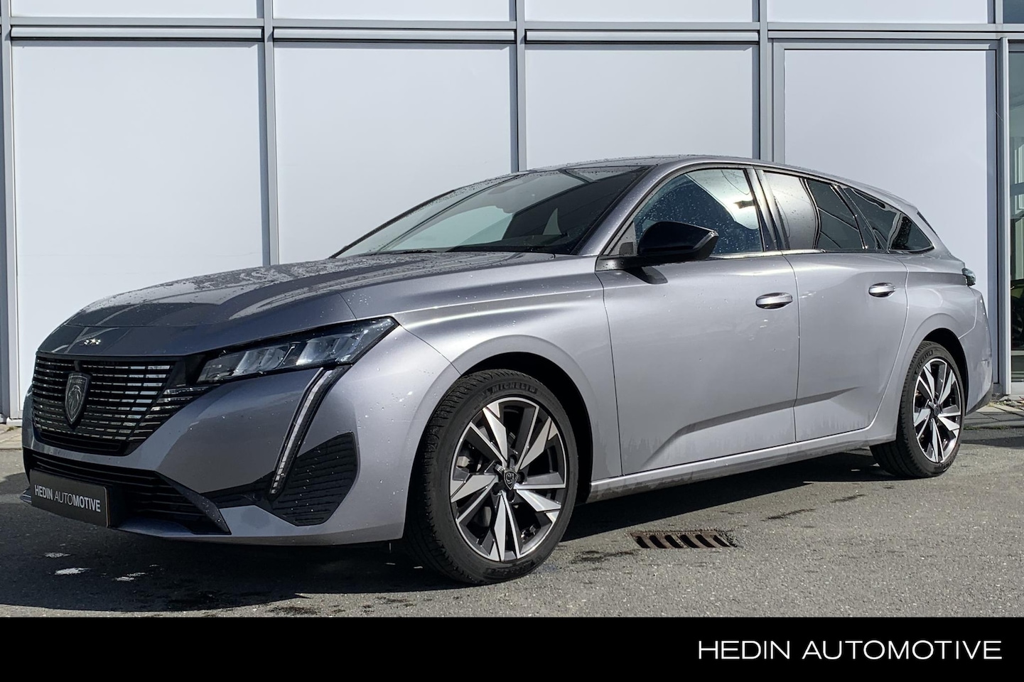 Peugeot 308 SW - 1.2 PureTech Allure | Trekhaak | Camera | Parkeersensoren | Climate control | Cruise contr - AutoWereld.nl