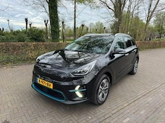 Kia e-Niro - ExecutiveLine 64kWh SOH 98, 7% Acarplay/Led/Xenon/Leer/Fabrieksgarantie