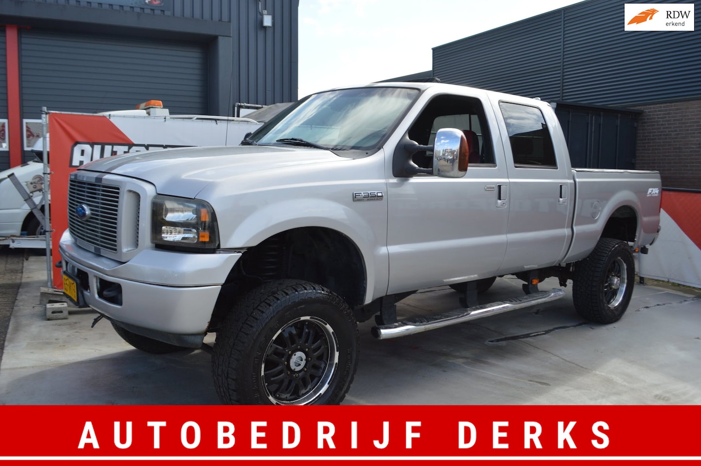 Ford F350 - F-350 6.0 V8 Diesel Power Stroke Heavy Duty Grijs Kenteken Airco Leer - AutoWereld.nl