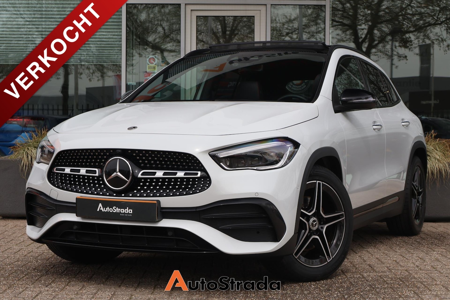 Mercedes-Benz GLA-Klasse - 200 AMG-Line 163pk | ACC | Pano | Keyless | Sfeer | Memory | Multibeam | Climate | Carplay - AutoWereld.nl