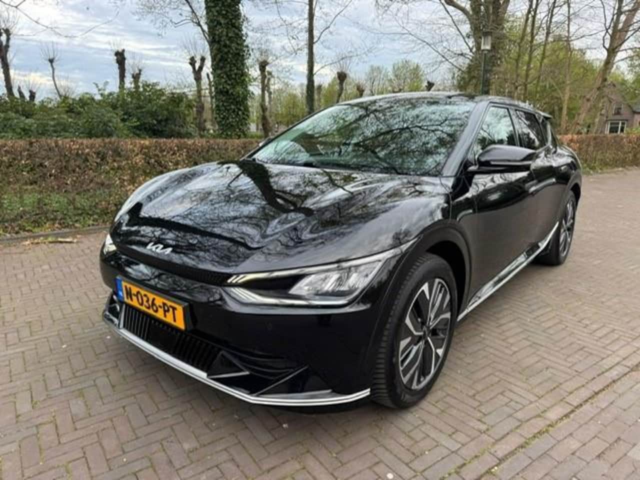 Kia EV6 - Plus 77.4kWh SOH 100% Trekhaak/Leer/Acarplay/Navi/Led/Fabrieksgarantie - AutoWereld.nl