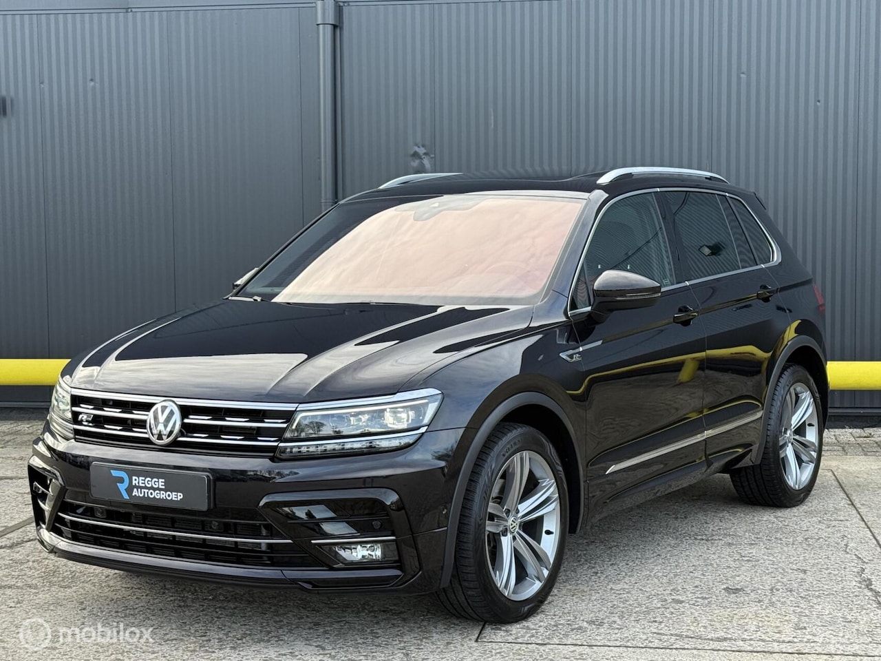 Volkswagen Tiguan - 1.5 TSI R-Line|ACC|Pano|Carplay|Topstaat - AutoWereld.nl