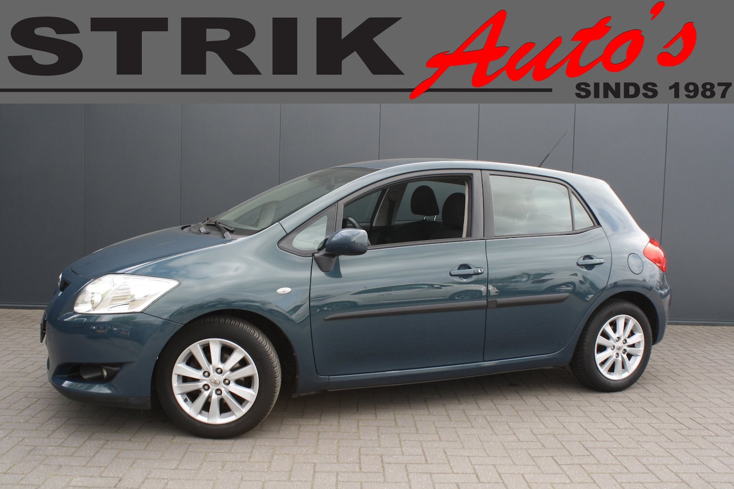 Toyota Auris - 1.6-16V Luna Business - TREKHAAK - NAVIGATIE - 5-DEURS - AutoWereld.nl