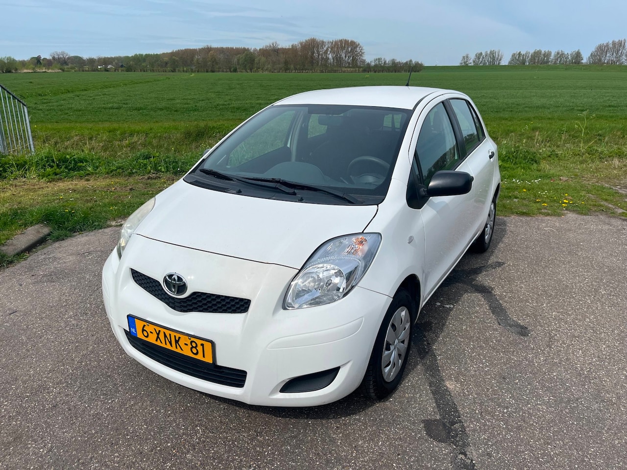 Toyota Yaris - 1.0 VVTi Acces 1.0 VVTi Acces - AutoWereld.nl