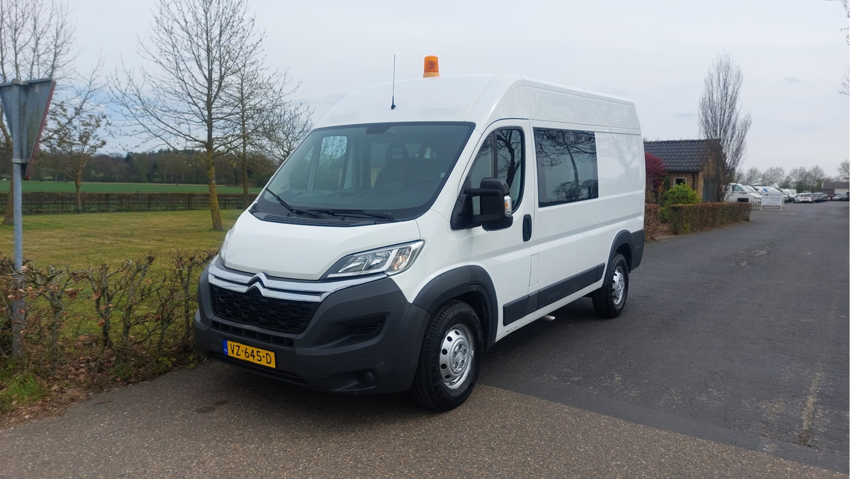 Citroën Jumper - 35 2.2 HDI L2H2 DC Zwaar AIRCO/NAVI 121000 KM BJ 2016 - AutoWereld.nl
