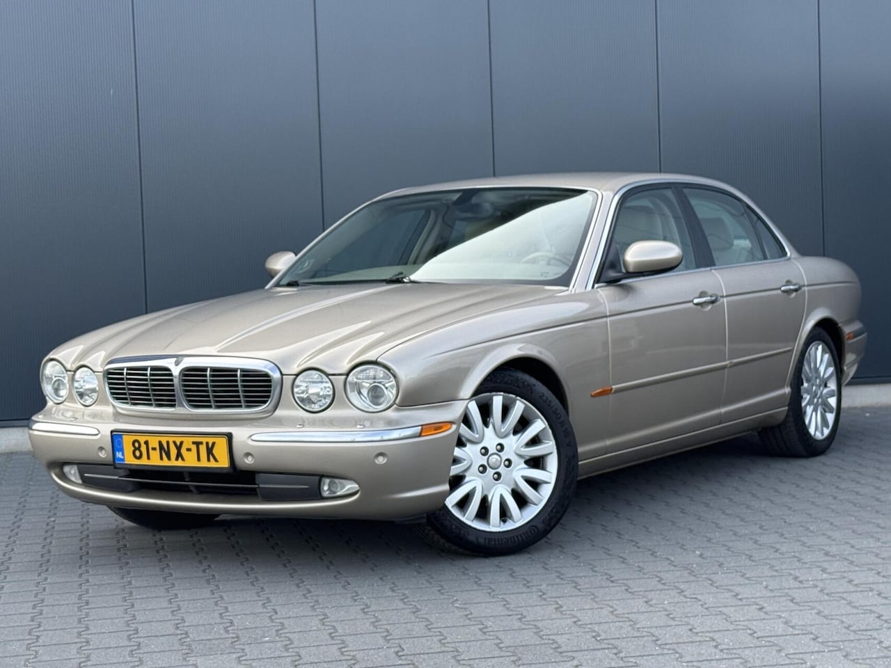 Jaguar XJ - 3.0 V6 Executive Leder - Navi - Xenon - Goed Onderhouden - AutoWereld.nl