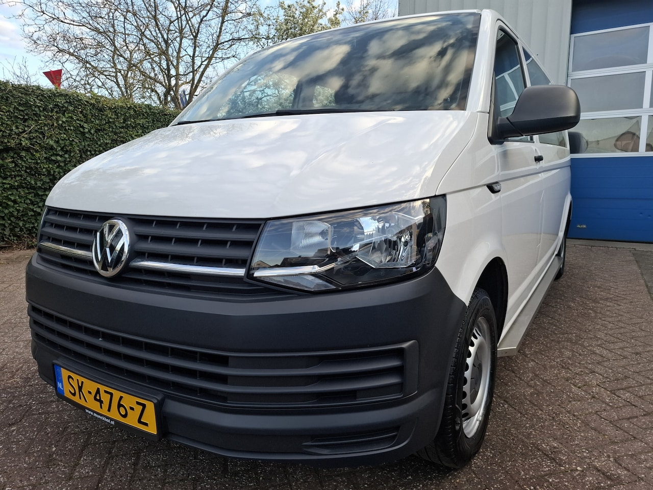 Volkswagen Transporter Kombi - 2.0TSI 10885.- INCL BTW 9-PERSOONS BENZINE AARDGAS 150PK - AutoWereld.nl