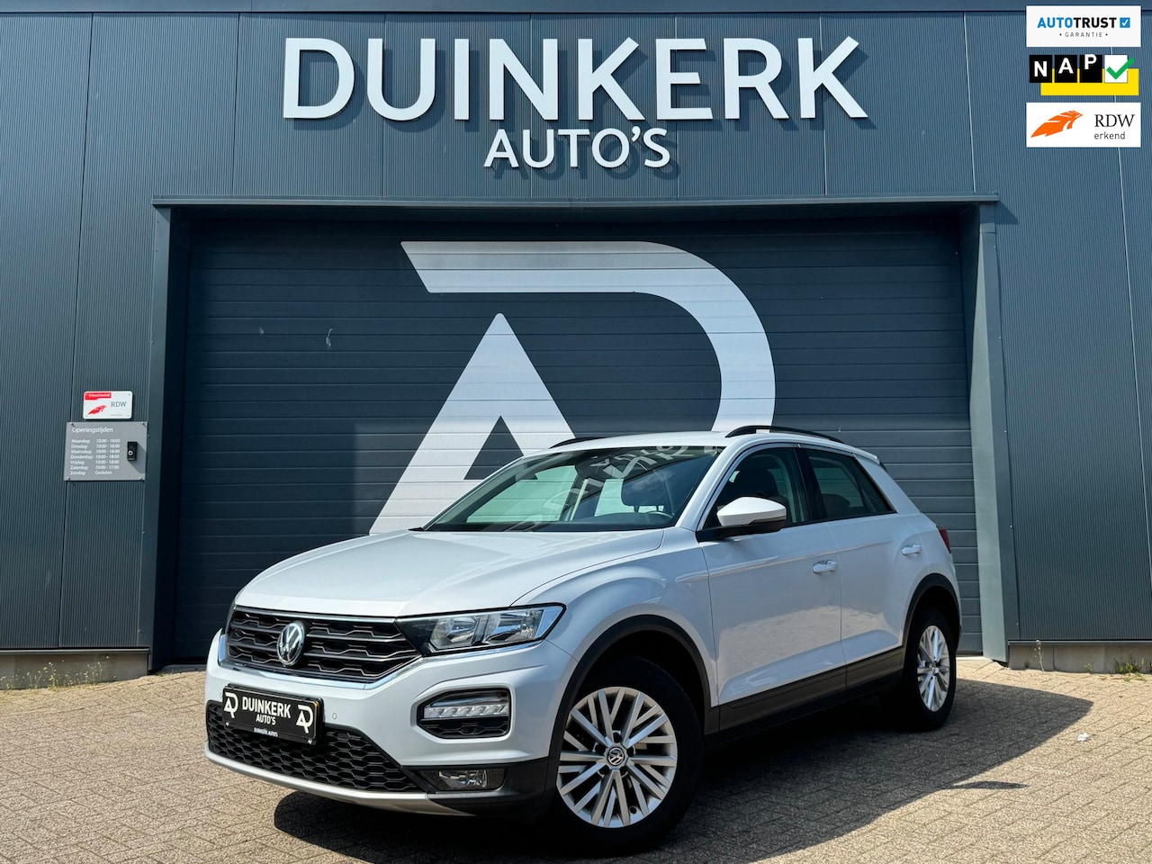 Volkswagen T-Roc - 1.0 TSI Style | Airco | Adaptive Cruise | Lane Assist | NAV | Carplay | NAP - AutoWereld.nl