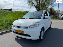 Daihatsu Sirion 2 - 1.3-16V Comfort Automaat