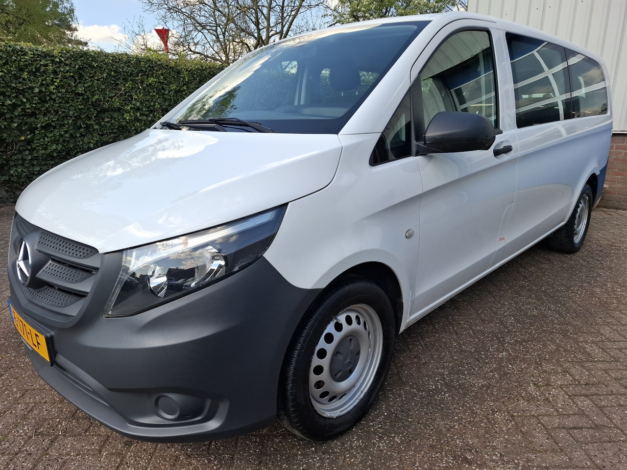 Mercedes-Benz Vito - 114BLUETEC 27825.- INCL BTW 9-PERSOONS AUTOMAAT 135PK - AutoWereld.nl