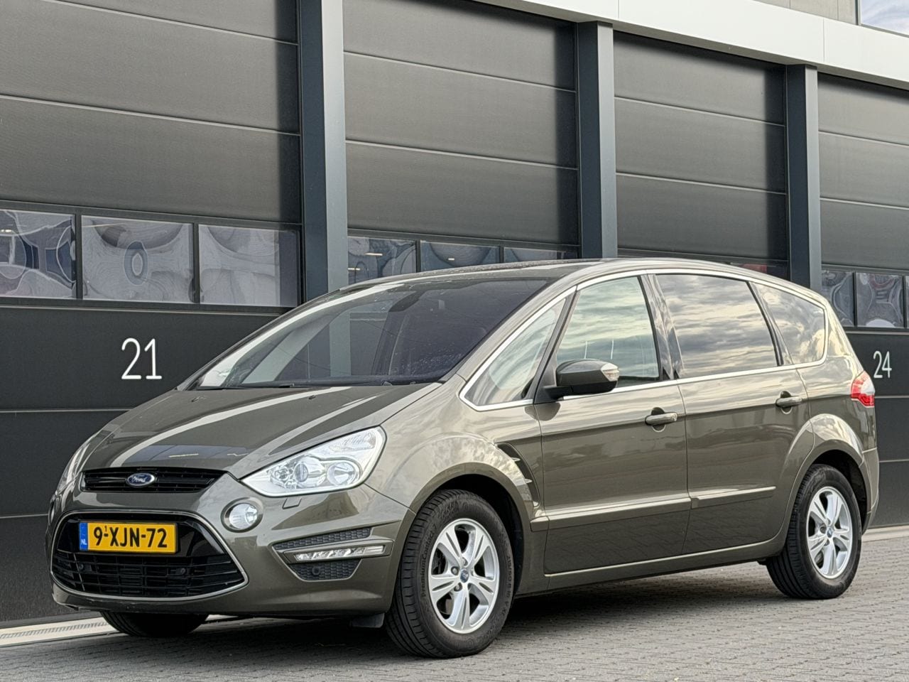Ford S-Max - 2.0 TDCI Pano Camera 7-PERS - AutoWereld.nl