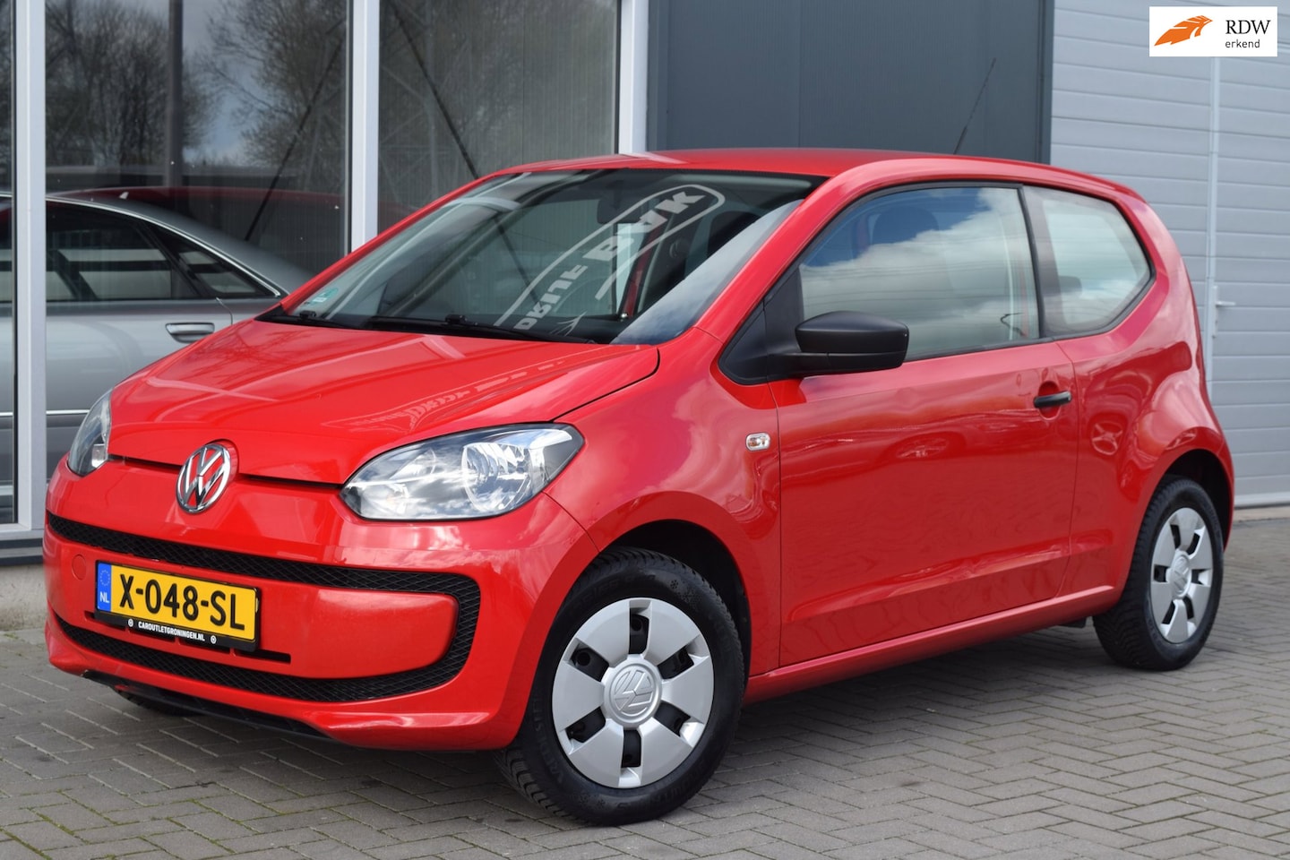 Volkswagen Up! - 1.0 move up! | Nieuwe koppeling + Gr. Beurt | APK 2-2027 - AutoWereld.nl
