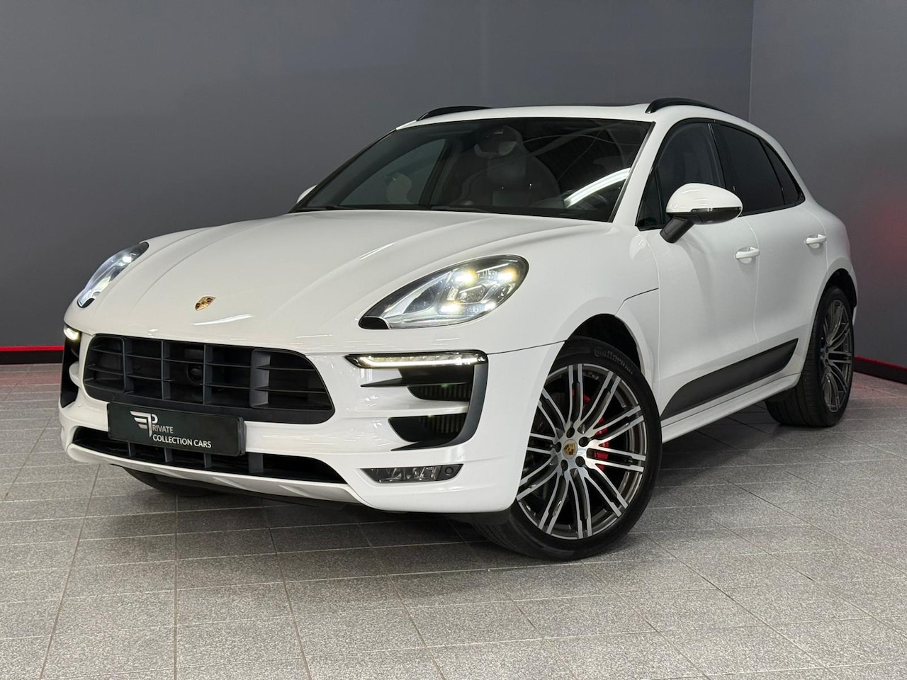 Porsche Macan - 3.0 GTS Burmester|Pano|S-C|Luchtvering - AutoWereld.nl