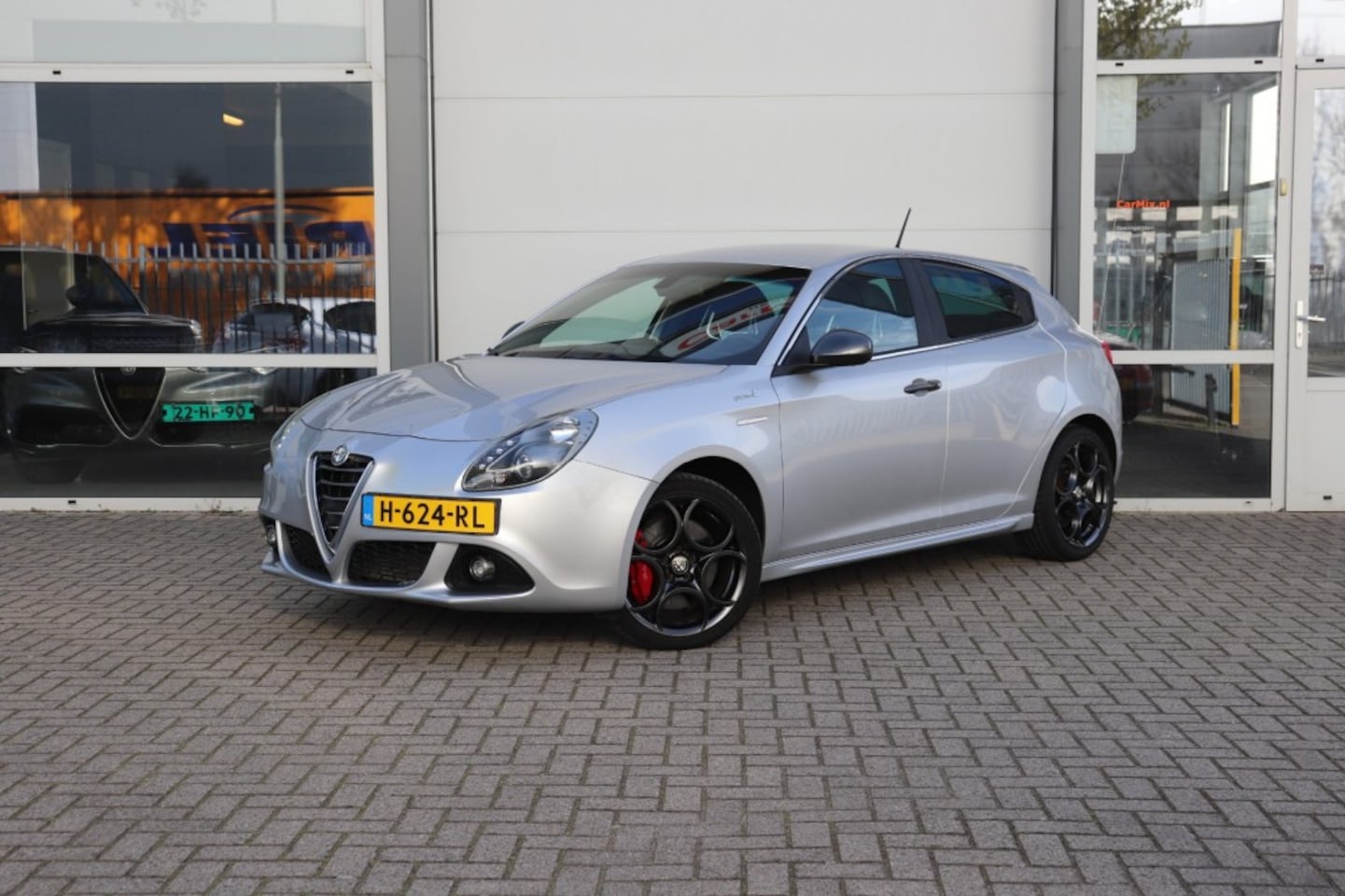 Alfa Romeo Giulietta - 1.4 T EXCLUSIVE QV-LINE/FACELIFT/SPORTSTOELEN/GEDOCUMENTEERD/18 - AutoWereld.nl