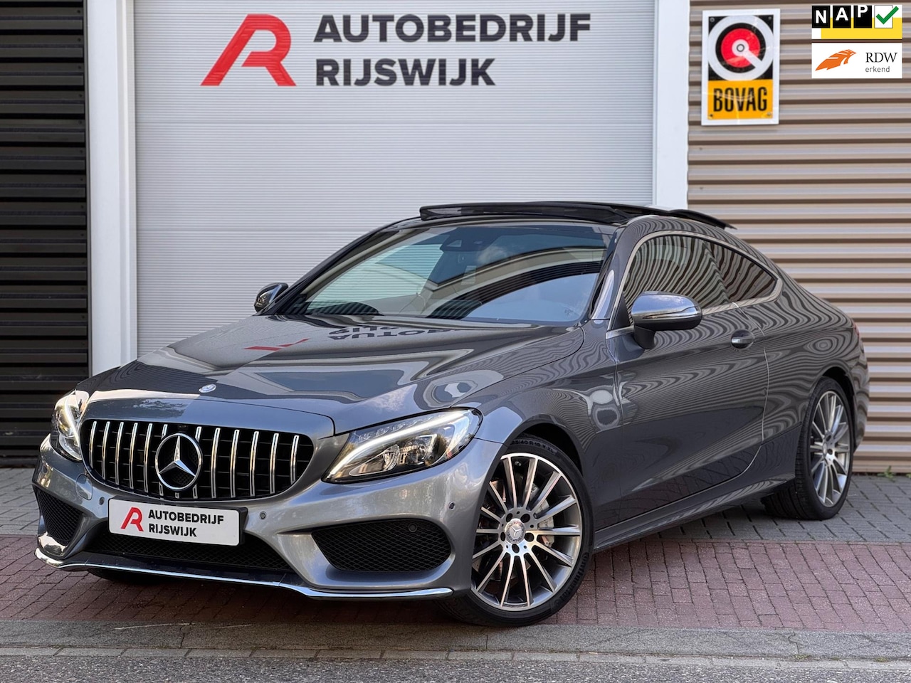 Mercedes-Benz C-klasse Coupé - 200 AMG Pano/Burmester/Camera - AutoWereld.nl