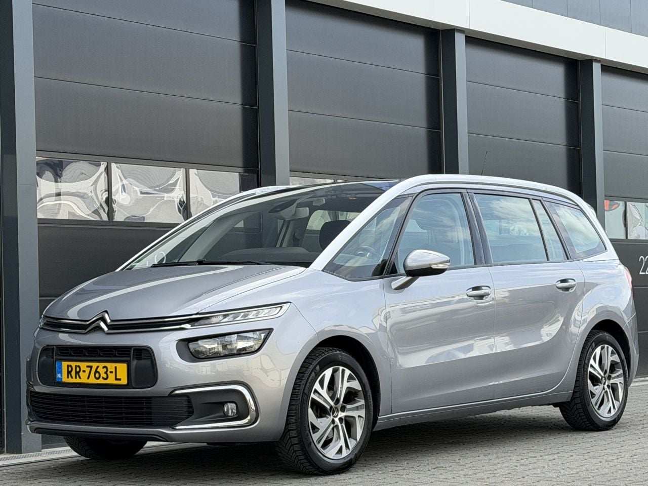 Citroën Grand C4 Picasso - 1.6 BlueHDI Navi Clima 7-PERS EURO-6 - AutoWereld.nl