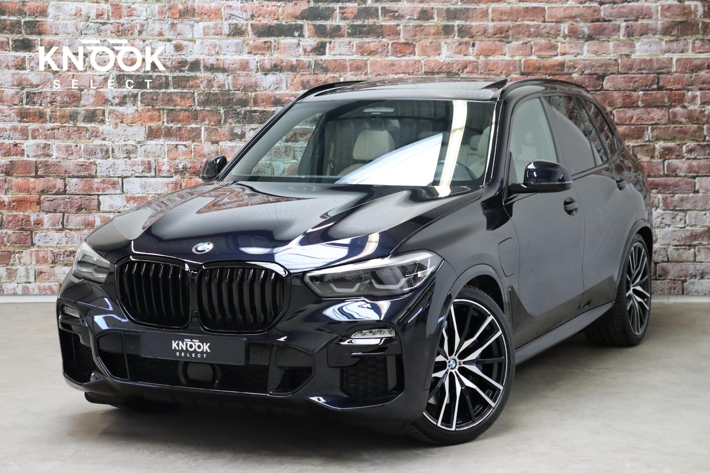 BMW X5 - xDrive45e High Executive M Sport Pakket Automaat / Live Cockpit Professional / Head-Up Dis - AutoWereld.nl