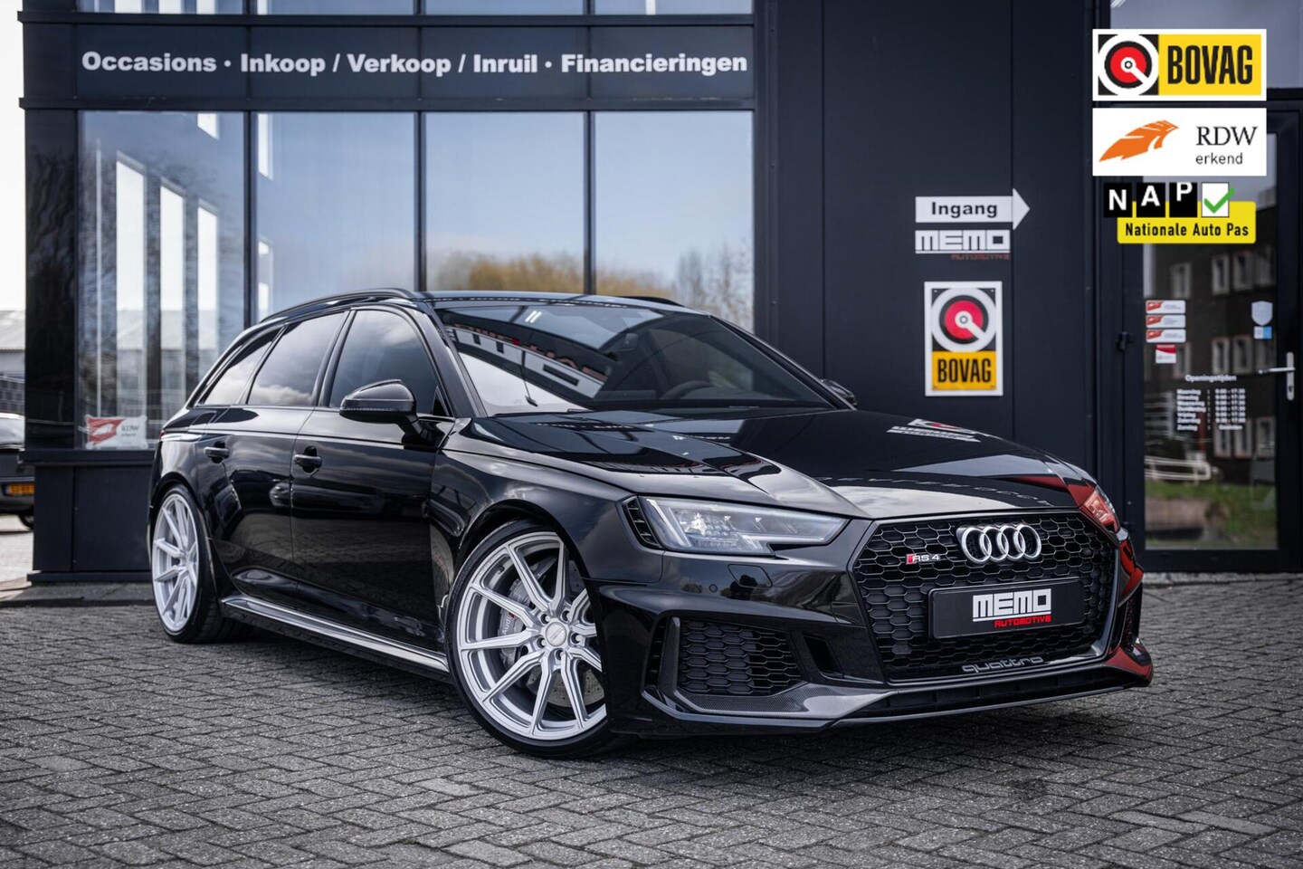 Audi RS4 - Avant 2.9 TFSI RS 4 Quattro*KERAMISCH*CARBON*600PK* - AutoWereld.nl