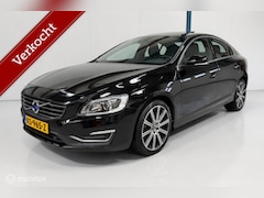 Volvo S60 - 2.0 T5 Nordic+ 1E EIGENAAR / HARMAN KARDON / LEER