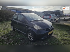 Toyota Aygo - 1.0-12V +