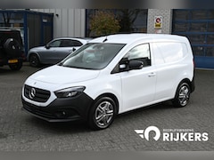 Mercedes-Benz Citan - 110 CDI L1 Pro 3 Zitplaatsen, LED, Camera