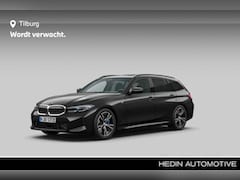 BMW 3-serie Touring - 330e M Sport pakket | Comfort Access | Glazen panoramadak | HIFI System Harman Kardon | Tr