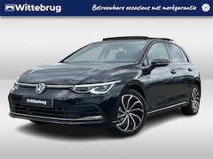Volkswagen Golf - 1.4 eHybrid Style / 17"LMV / NAVI / APP.Connect / CAMERA / PANODAK / Trekhaak