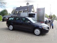 Volvo V50 - 2.4 Kinetic Nieuwe apk goede staat