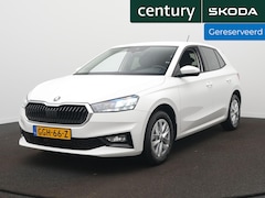 Skoda Fabia - 1.0 TSI Selection / Airco / Sensoren / Carplay