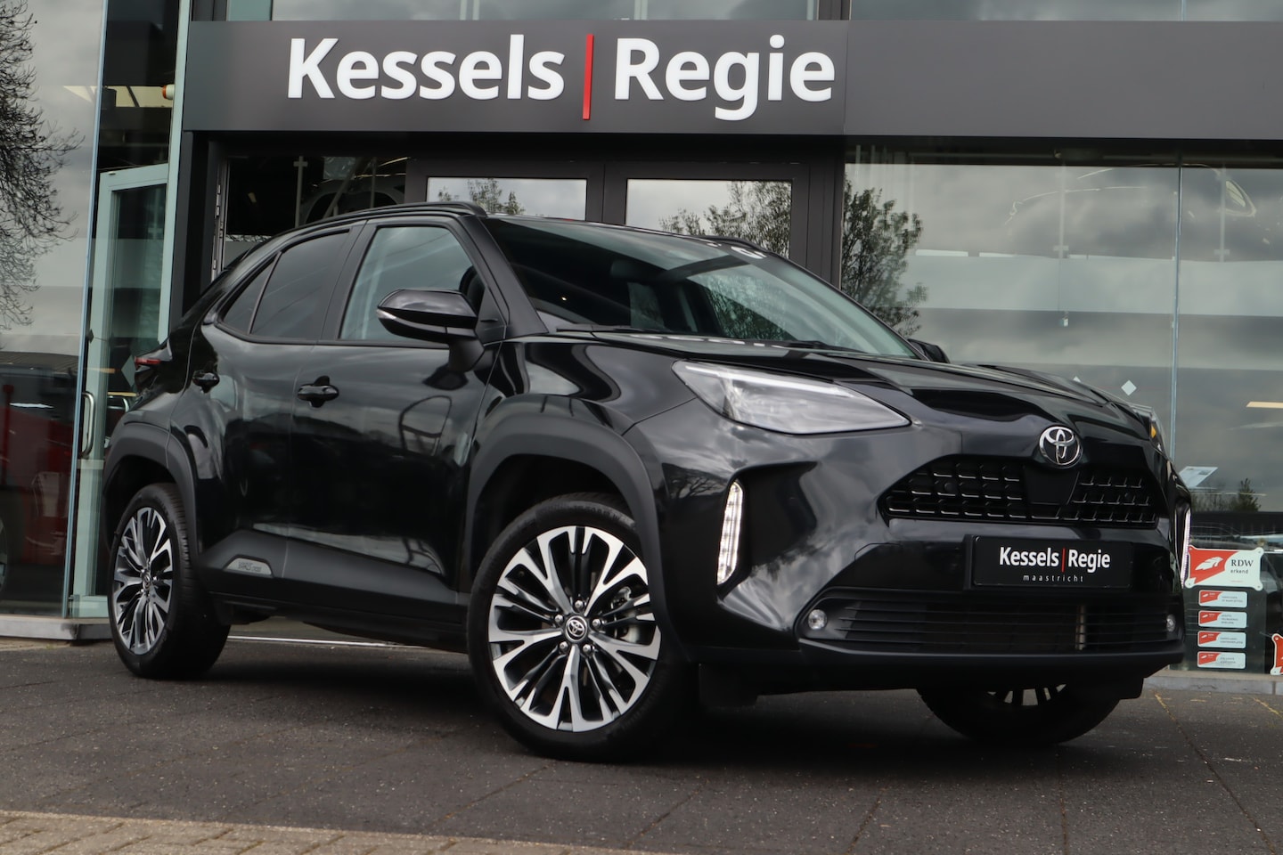 Toyota Yaris Cross - 1.5 Hybrid 115 Dynamic | ACC | BLIS | Keyless | Camera | 18” | Stoel/Stuurverwarming | Car - AutoWereld.nl