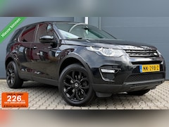 Land Rover Discovery Sport - 2.0 TD4 Luxury Pano.dak/Trekhaak/LED