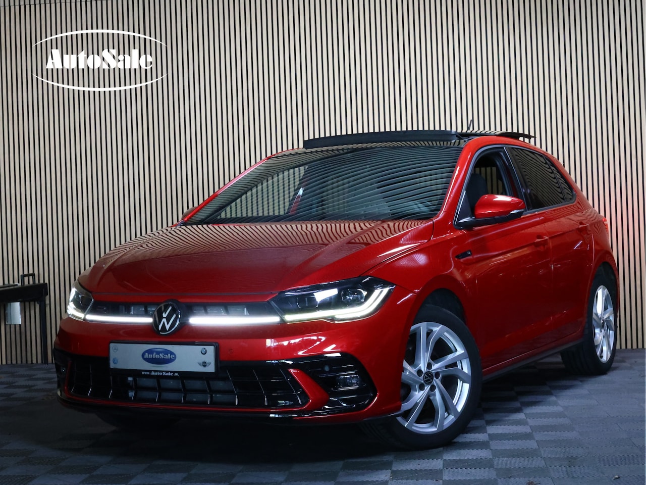 Volkswagen Polo - 1.0 TSI R-Line Business DSG NAVI CARPLAY PANO STOELVW '22 - AutoWereld.nl