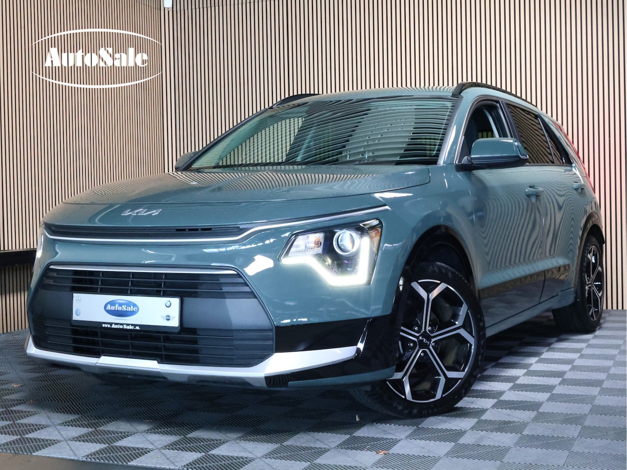 Kia Niro - 1.6 GDi Hybrid 20.000 ! km Full Options ! DynamicLine 2023 - AutoWereld.nl