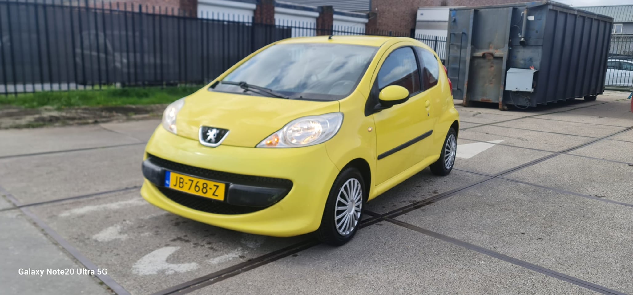 Peugeot 107 - 1.0-12V XR Peugeot 107 Airco APK 3-4-27 155000km GARANTIE 3/12 maanden - AutoWereld.nl