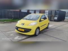 Peugeot 107 - 1.0-12V XR Peugeot 107 Airco APK 3-4-27 155000km GARANTIE 3/12 maanden
