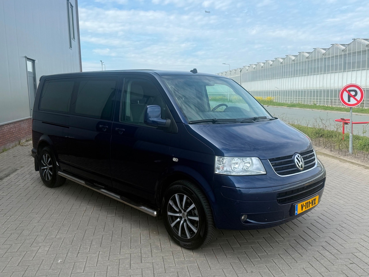 Volkswagen Transporter Caravelle - 2.5 TDI 340 Dubbele Cabine Clima Lang Blauw 2006 - AutoWereld.nl