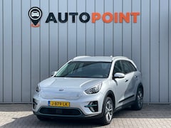 Kia e-Niro - DynamicLine 64 kWh 1E EIG DEALEROND SOH100% FASE 3|CAMERA|WARMTEPOMP|STOELVRM+STUURVRM|APP